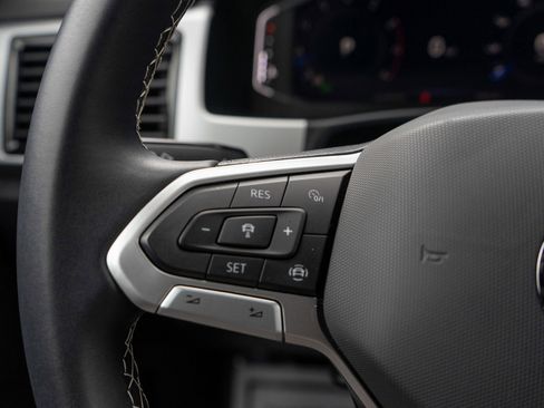 Used 2023 Volkswagen Atlas SE w/ Black Wheel Package image 23