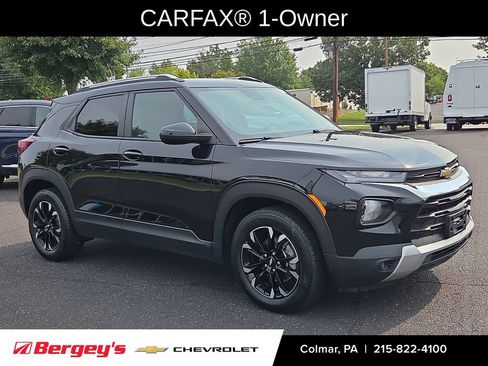 Certified 2023 Chevrolet TrailBlazer LT w/ Convenience Package FWD image 3