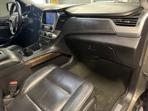 Used 2016 Chevrolet Tahoe LT image 12