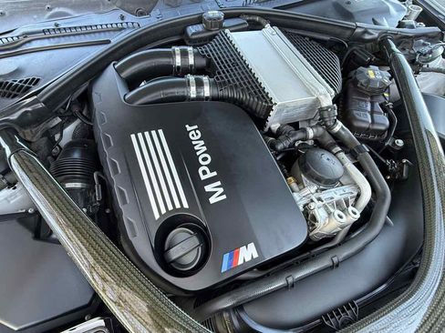 Used 2017 BMW M4 image 24