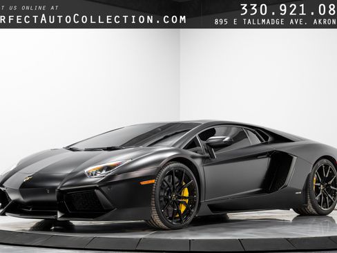 Used 2014 Lamborghini Aventador LP 700-4 image 1
