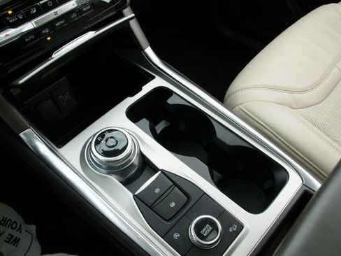 Used 2023 Ford Explorer Platinum w/ Technology Package image 29