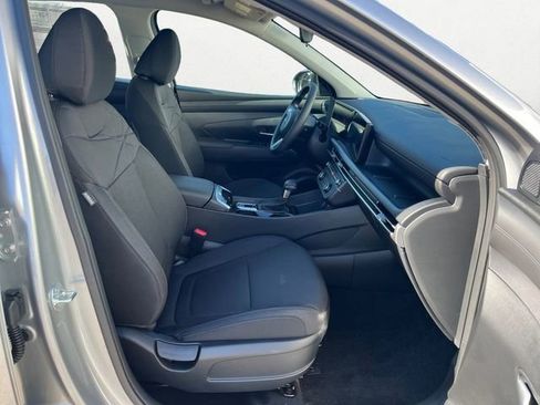 Certified 2026 Hyundai Tucson SE FWD image 18