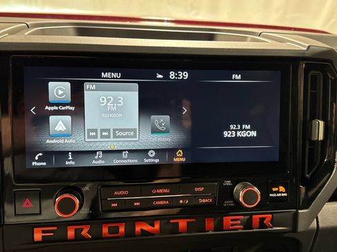 Used 2025 Nissan Frontier PRO-4X w/ Tow Package AWD/4WD image 21