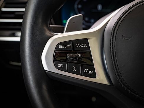 Certified 2025 BMW X4 xDrive30i w/ M Sport Package image 24