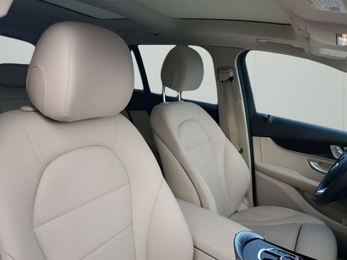 Used 2019 Mercedes-Benz GLC 300 image 15