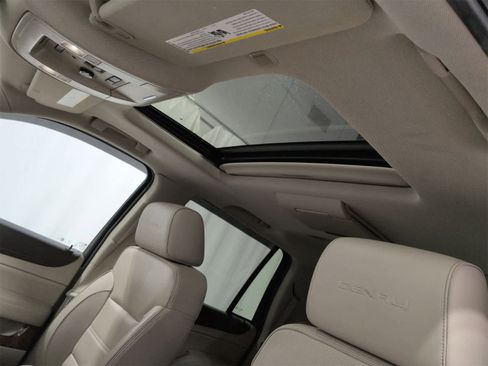 Used 2016 GMC Yukon Denali w/ Open Road Package image 20