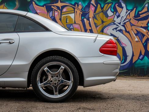 Used 2003 Mercedes-Benz SL 500 image 8