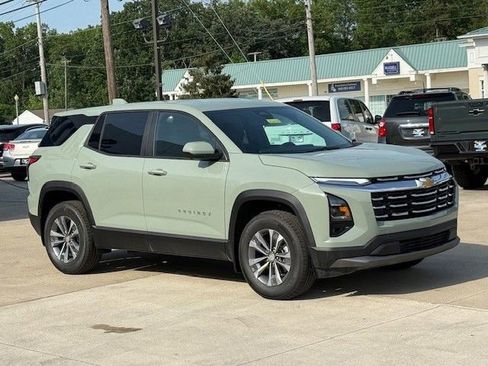 New 2026 Chevrolet Equinox LT w/ Convenience Package II image 2