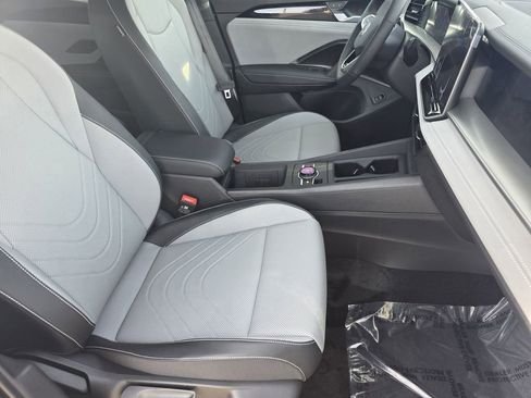 New 2026 Volkswagen Tiguan SE R-Line AWD/4WD image 20