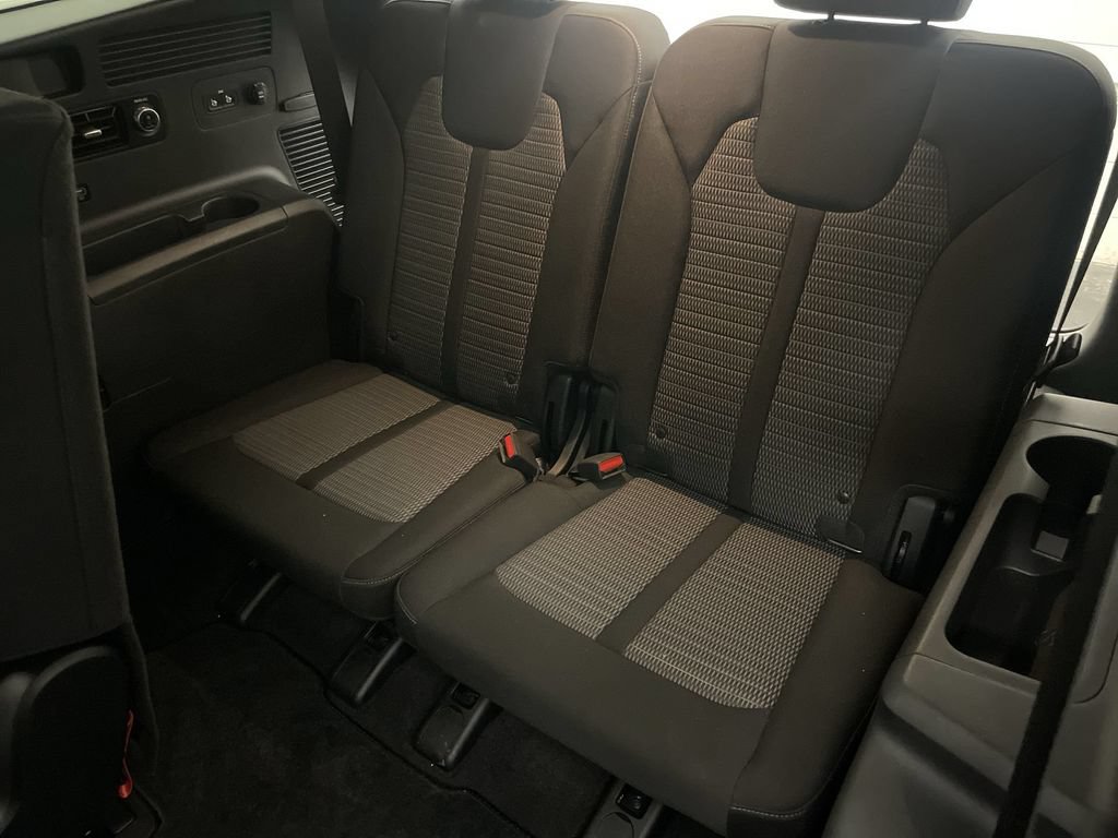 Used 2023 Kia Sorento LX AWD/4WD image 28