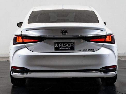 Used 2022 Lexus ES 250 w/ Premium Package image 7