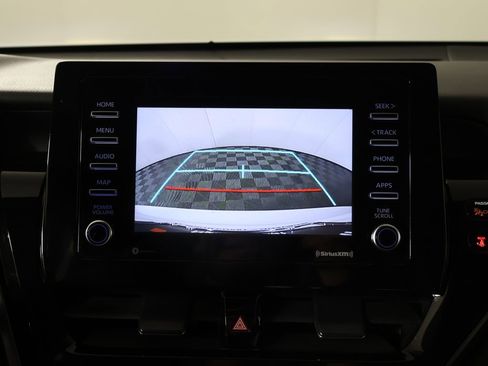 Used 2024 Toyota Camry SE image 38