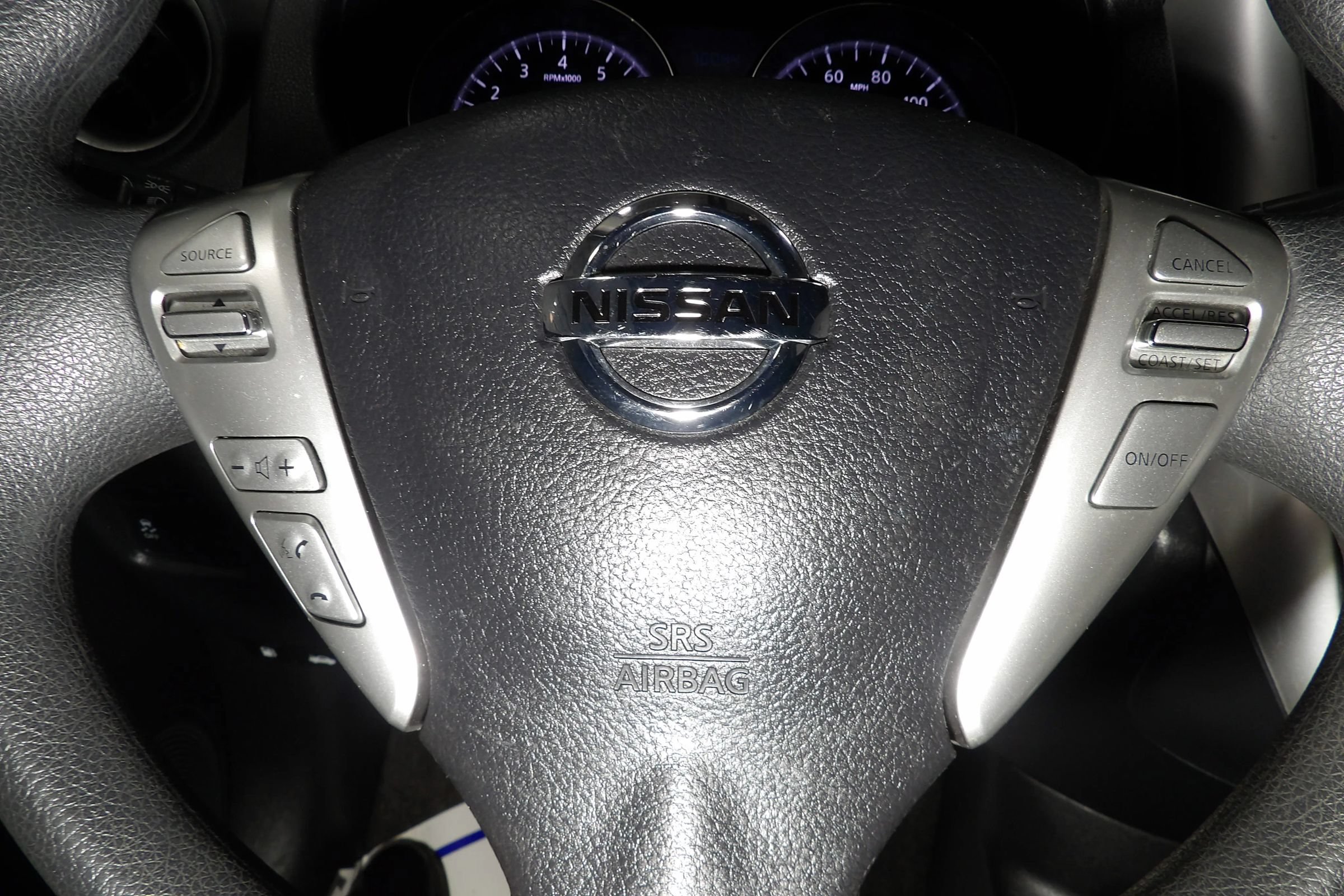 Used 2018 Nissan Versa SV FWD image 12