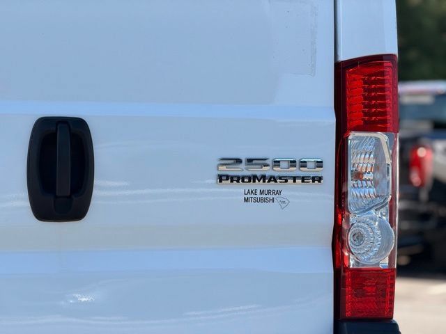 Used 2024 RAM ProMaster 2500 w/ Convenience Group FWD image 12