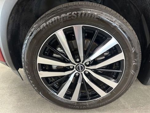 Used 2025 Nissan Pathfinder Platinum w/ Cargo Package FWD image 28