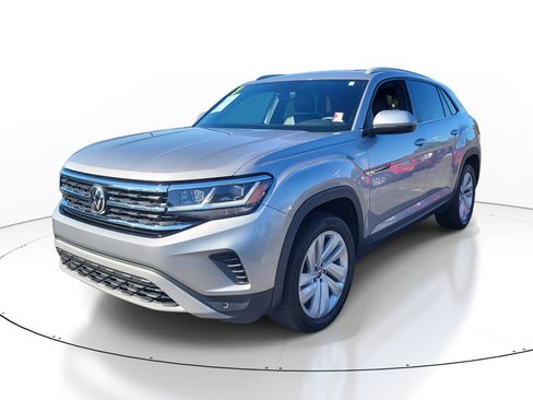 Used 2021 Volkswagen Atlas Cross Sport SE image 3