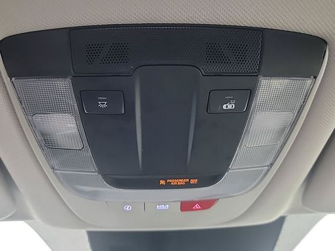 Used 2023 Kia Sorento SX Prestige AWD/4WD image 33