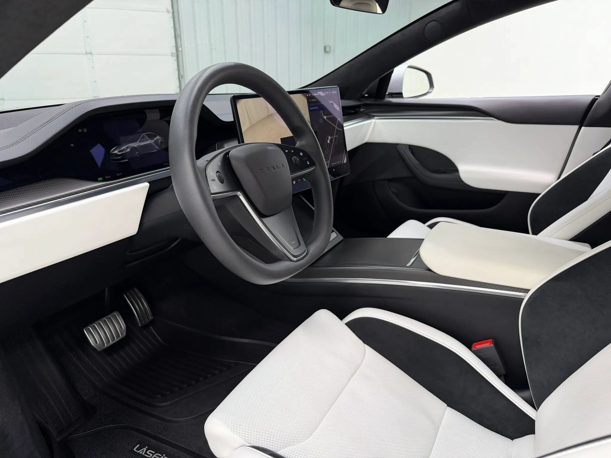 Used 2025 Tesla Model S Plaid AWD/4WD image 12