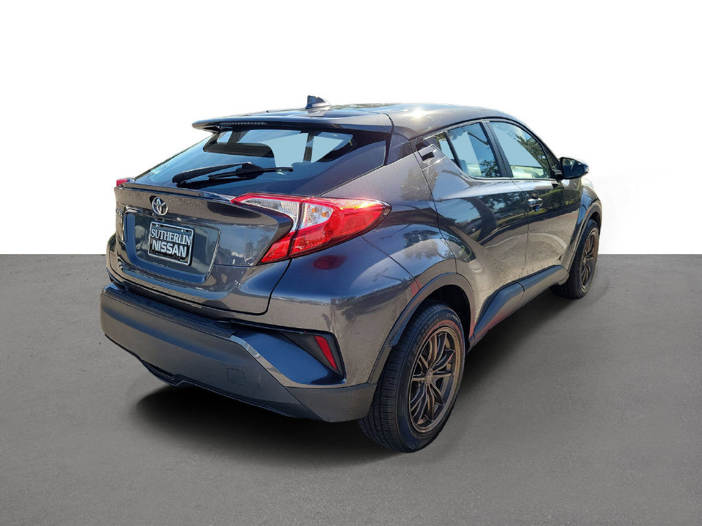 Used 2021 Toyota C-HR LE FWD image 3