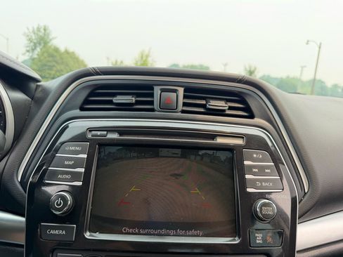 Used 2019 Nissan Maxima 3.5 SV w/ Floor Mat Group FWD image 13
