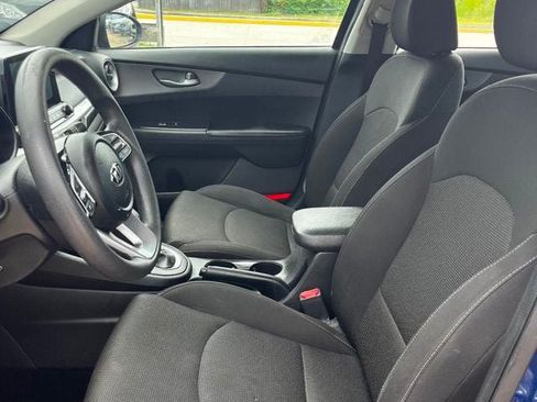 Used 2020 Kia Forte LXS FWD image 9