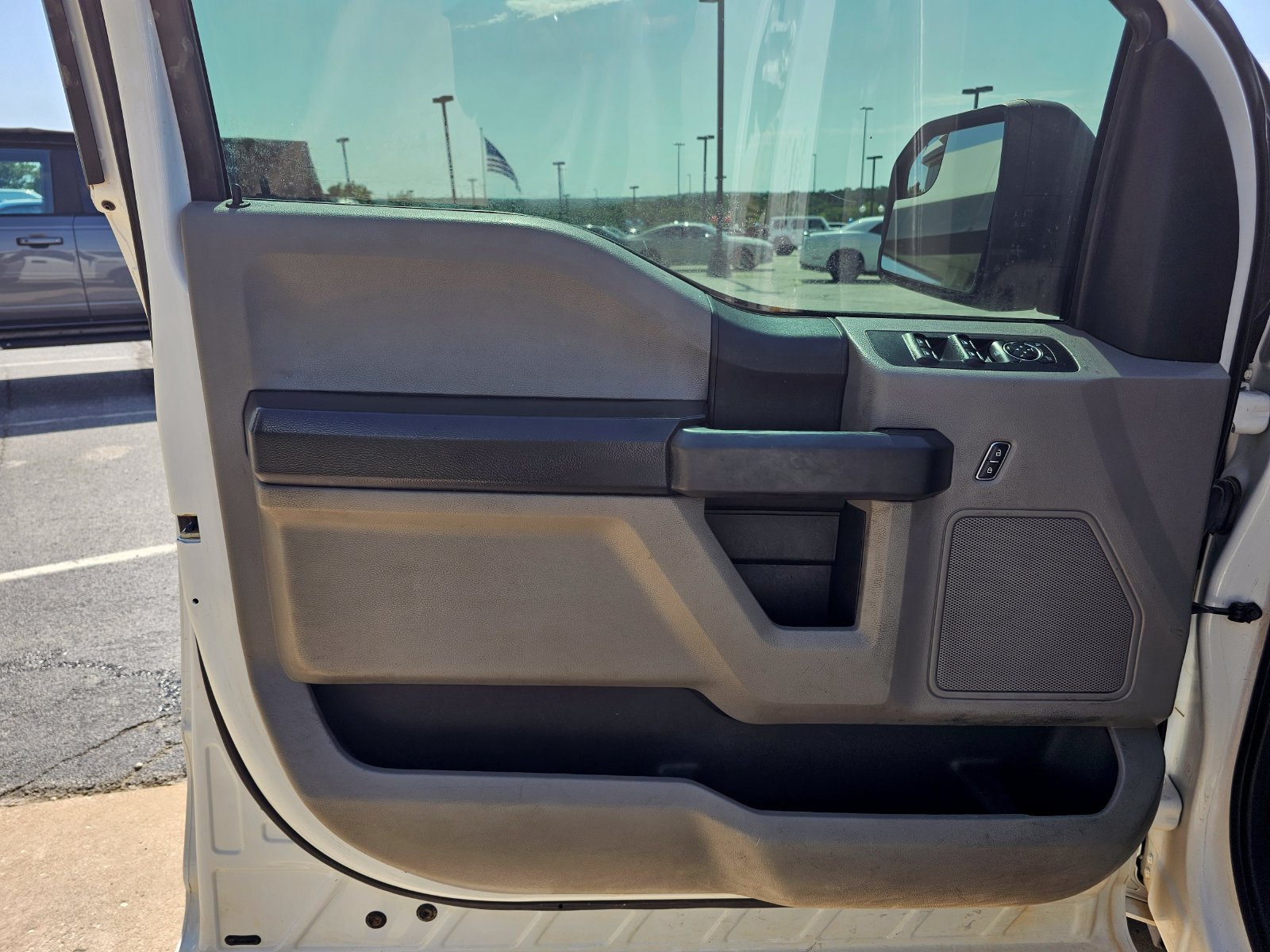 Used 2018 Ford F150 XL w/ Equipment Group 101A Mid AWD/4WD image 12