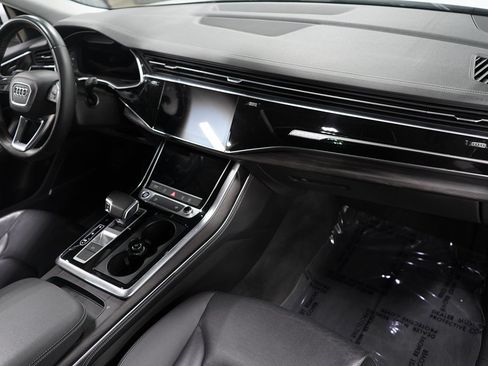 Used 2023 Audi Q8 Premium Plus w/ Premium Plus Package AWD/4WD image 34