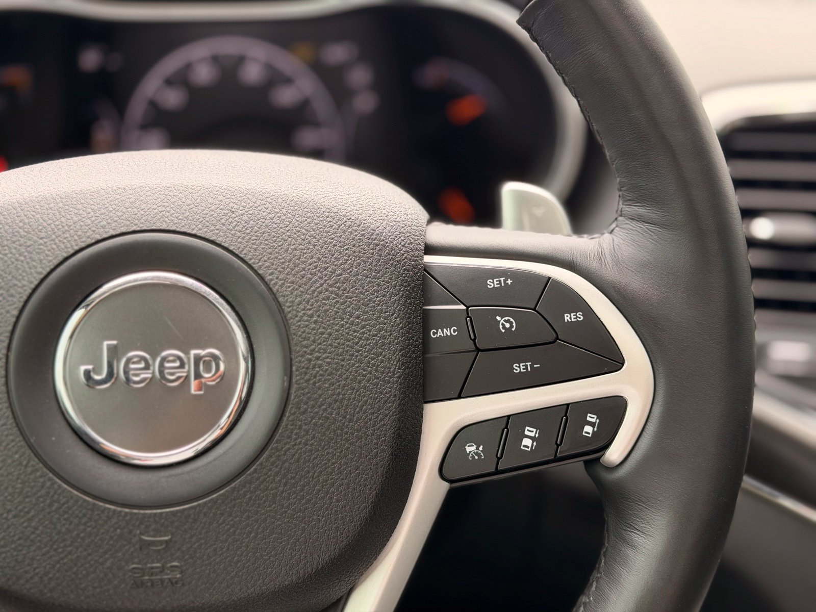 Used 2018 Jeep Grand Cherokee Summit w/ Platinum Series Group AWD/4WD image 48