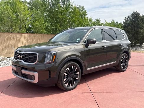 Used 2024 Kia Telluride SX Prestige AWD/4WD image 3