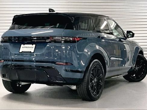 Certified 2026 Land Rover Range Rover Evoque Dynamic SE AWD/4WD image 13