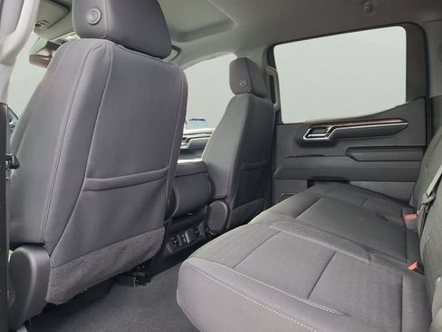 Used 2023 Chevrolet Silverado 1500 LT RWD image 9