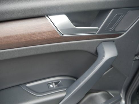 Certified 2023 Audi Q5 2.0T Premium w/ Convenience Package image 22