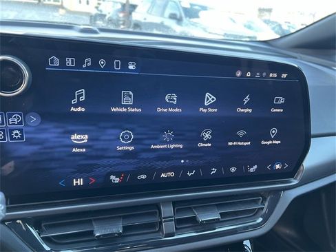 Certified 2024 Chevrolet Equinox EV RS image 12