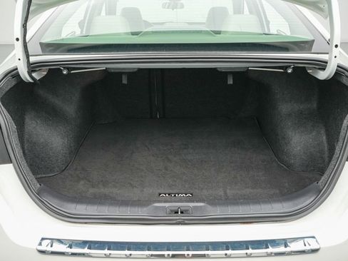 Used 2021 Nissan Altima 2.5 SL FWD image 21