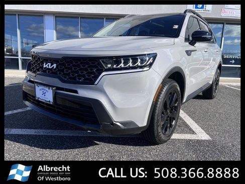 Used 2022 Kia Sorento S w/ Panoramic Sunroof Package image 1