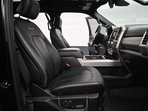 Used 2017 Ford F250 Platinum w/ Platinum Ultimate Package image 25