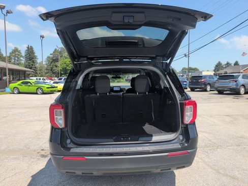 Used 2020 Ford Explorer XLT AWD/4WD image 17