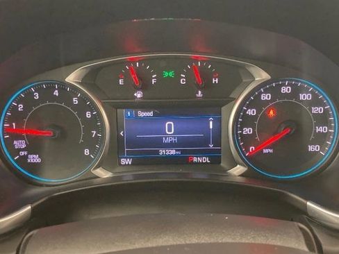 Used 2019 Chevrolet Equinox LT FWD image 28