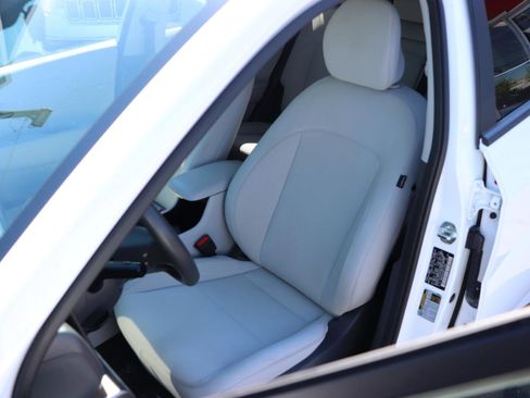 Used 2024 Hyundai Kona SEL AWD/4WD image 11
