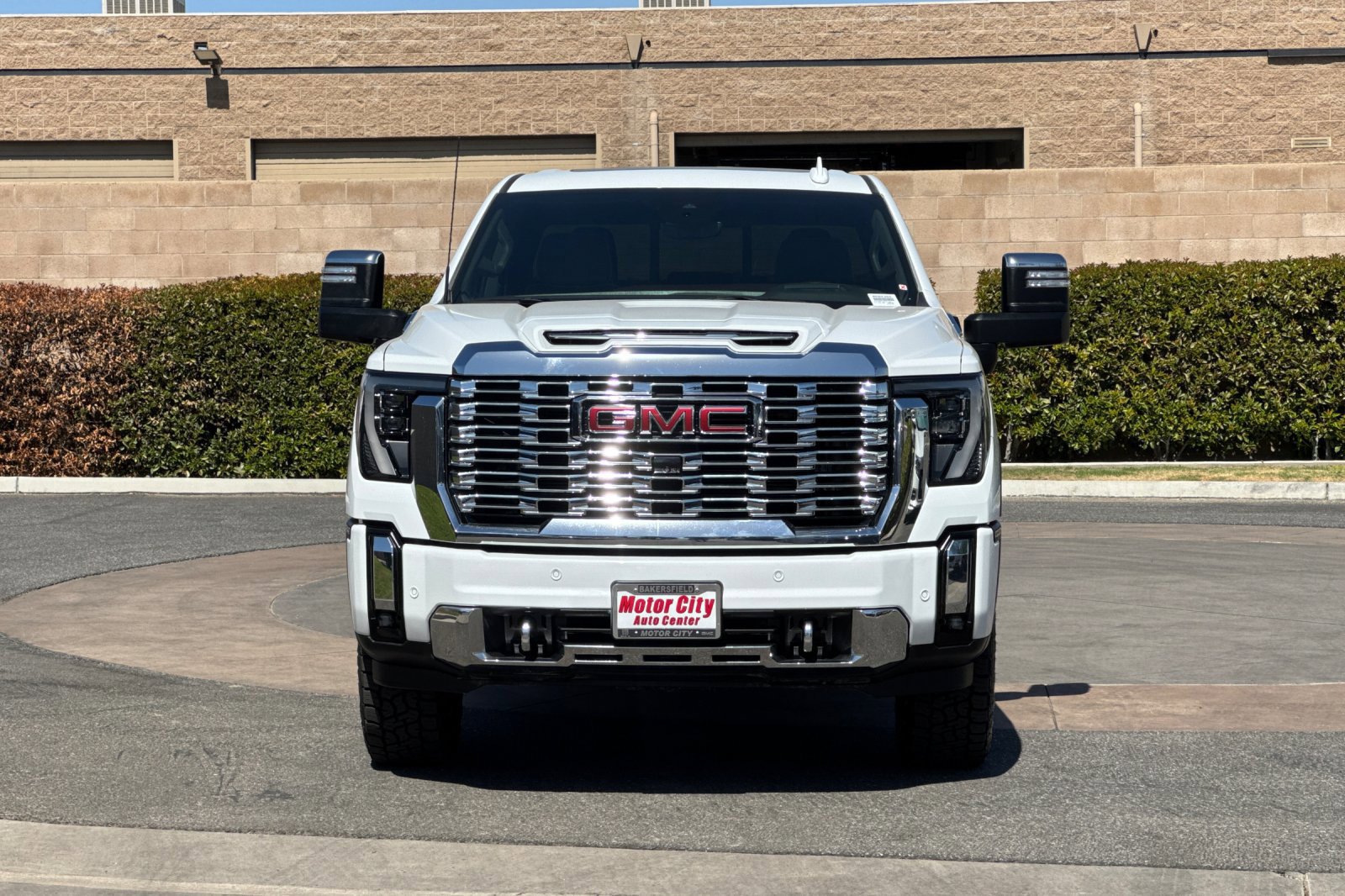 Used 2024 GMC Sierra 2500 Denali w/ Denali Reserve Package AWD/4WD image 9