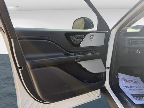 New 2026 Lincoln Aviator Reserve AWD/4WD image 11