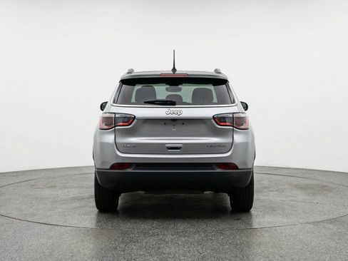 Used 2025 Jeep Compass Limited AWD/4WD image 7