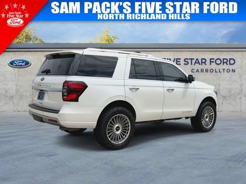 Used 2023 Ford Expedition Platinum RWD image 9