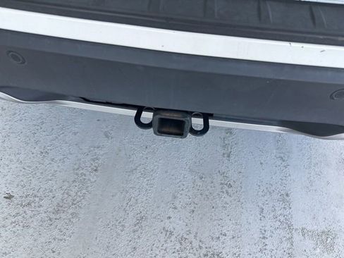 Used 2020 Ford Explorer XLT w/ Equipment Group 202A image 12