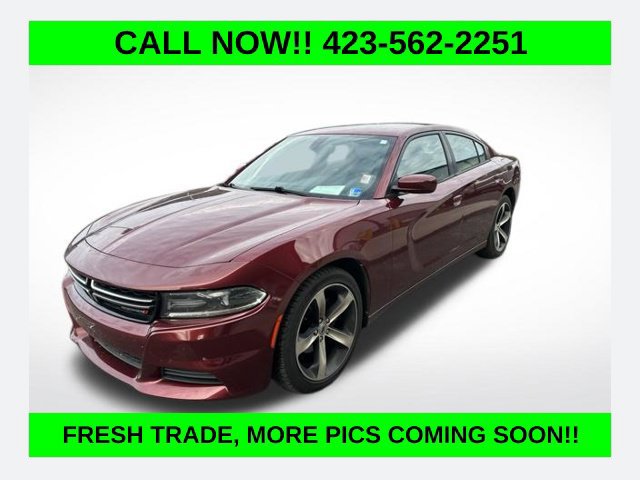 Used 2017 Dodge Charger SE RWD image 1