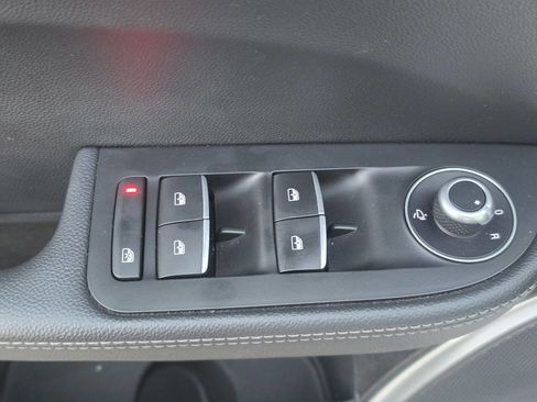 Used 2018 Alfa Romeo Giulia RWD image 61
