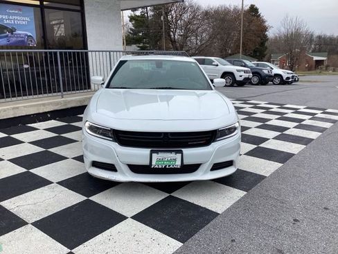 Used 2022 Dodge Charger SXT w/ Leather Interior Group image 5