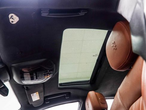 Used 2022 Maserati Ghibli Modena image 40