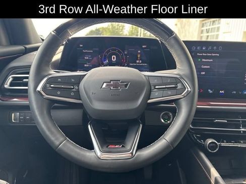 Used 2025 Chevrolet Traverse Z71 w/ Enhanced Driving Package AWD/4WD image 15